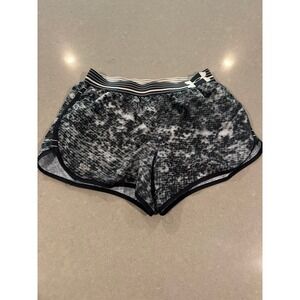 Under Armour‎ Shorts Women's size small Lined Running Athletic